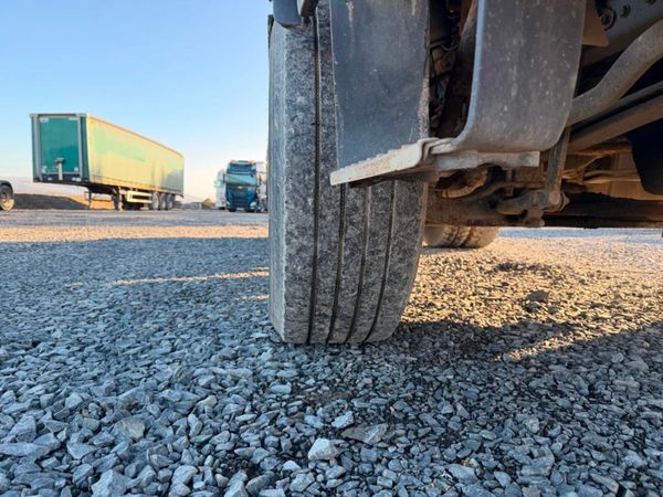 Man TGS 440 HP ...DOUBLE DRIVE.. MANUAL.....630 377221002