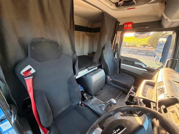 Man TGS 440 HP ...DOUBLE DRIVE.. MANUAL.....630 377221005