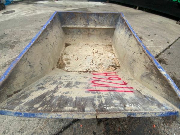 1000lts SELF TIPPING BOAT SKIP......1126a. 377221022