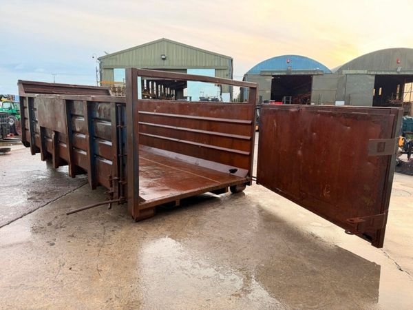 30 YARD HOOK SKIP BIN......344V 377221142