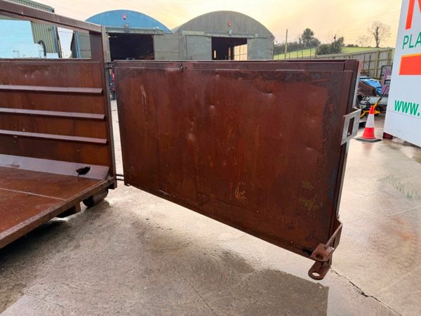 30 YARD HOOK SKIP BIN......344V 377221143