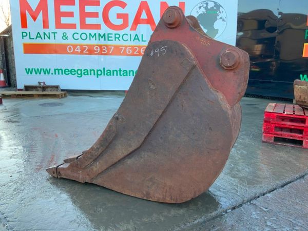 36"  DIGGING BUCKET.......90mm PINS.........#95.. 377221267