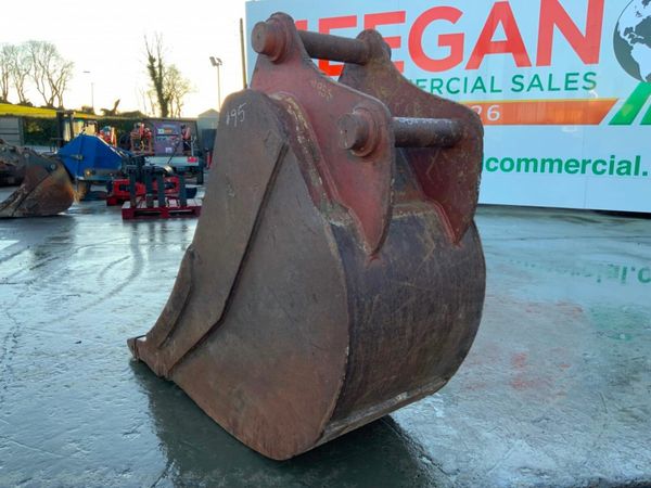 36"  DIGGING BUCKET.......90mm PINS.........#95.. 377221280