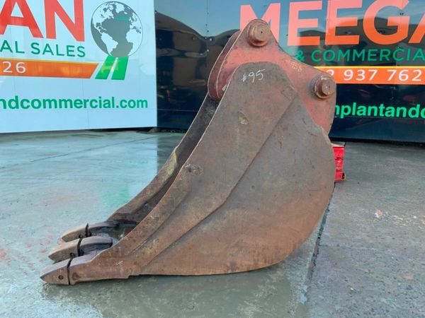 36"  DIGGING BUCKET.......90mm PINS.........#95.. 377221282