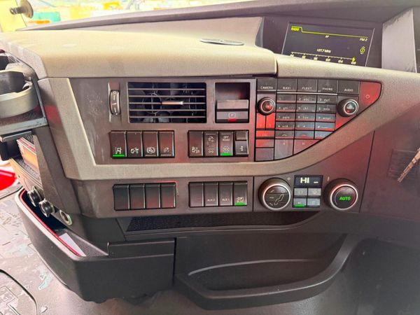 Volvo FH 2017 FH 460 EURO 6 ,  6 X 2 377221216