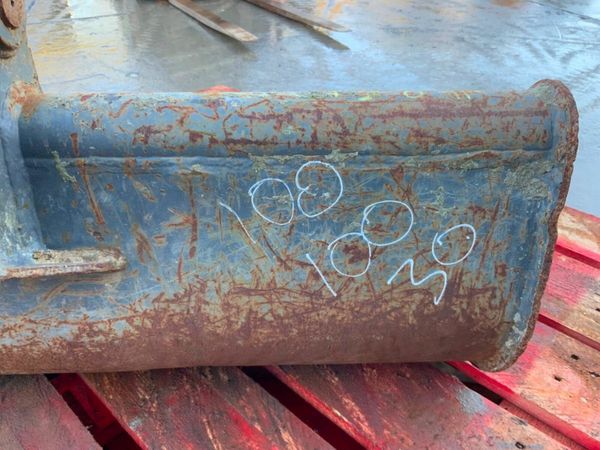 36" STRICKLAND GRADING BUCKET.......30mm....261. 377221230