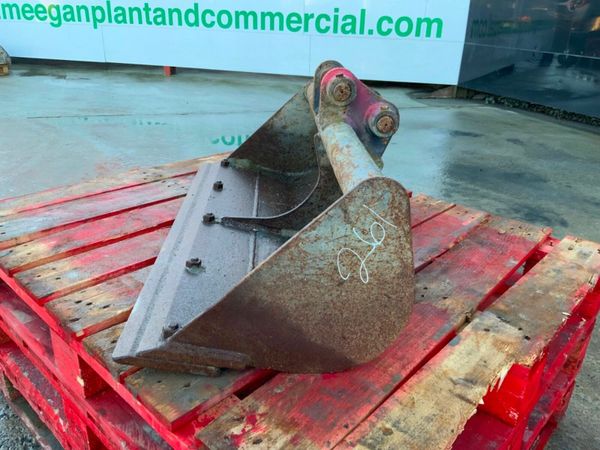 36" STRICKLAND GRADING BUCKET.......30mm....261. 377221236