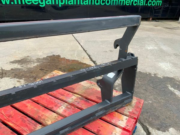 MX LOADER / EURO FORKLIFT HEADSTOCK......1249. 377221366