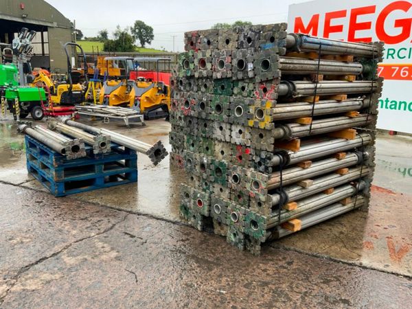 ALUMINIUM MULTI PROP SUPPORT ACROWS....118/1. 377221386