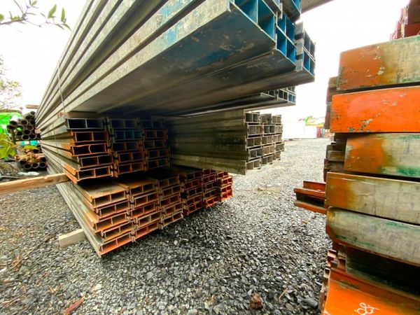 225mm  ALUMINIUM TWIN WEB BEAMS.......118/225. 377221488