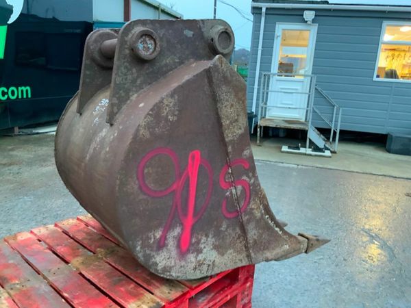 36" DIGGING BUCKET....80m PINS........91s. 377221693