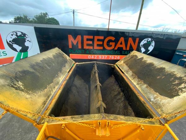 DAF LF 7.5t TWIN COMPARTMENT PHOENIX HOT BOX. 377222056