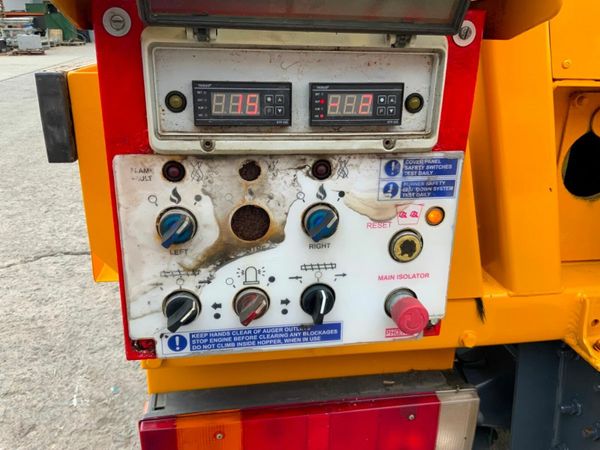 DAF LF 7.5t TWIN COMPARTMENT PHOENIX HOT BOX. 377222060