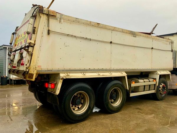 Renault C INSULATED ALLOY BODY...TAR CHUTES. 377222082