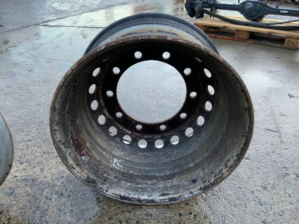Volvo FM SUPER SINGLE STEEL RIMS...STEER AXLE. 377222032