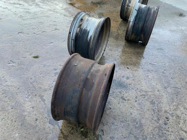 Volvo FM SUPER SINGLE STEEL RIMS...STEER AXLE. 377222033