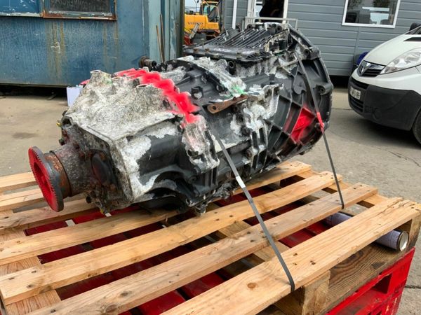 Iveco Stralis ZF ASTRONIC  2330 AUTOMATIC GEARBOX. 377222197