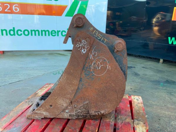 12" DIGGING BUCKET....45mm PINS.......1351t. 377222273