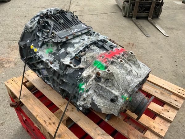 Iveco Stralis ZF ASTRONIC  2330 AUTOMATIC GEARBOX. 377222205
