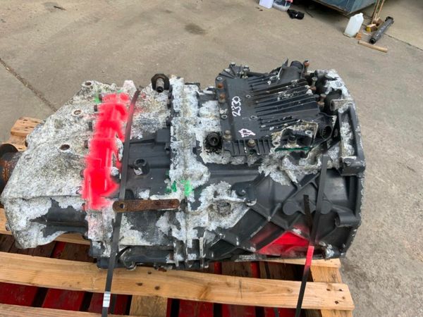 Iveco Stralis ZF ASTRONIC  2330 AUTOMATIC GEARBOX. 377222206