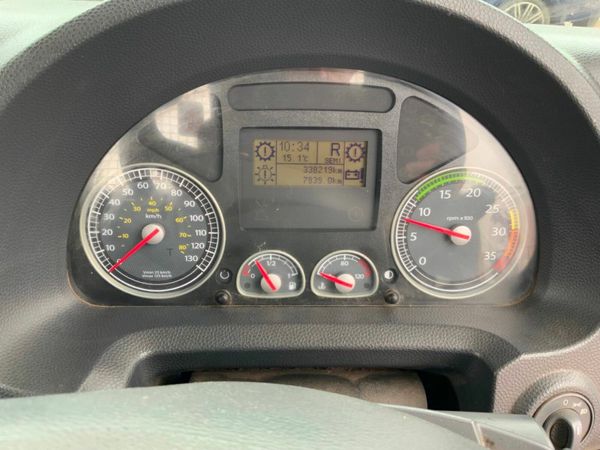 Iveco Eurocargo 7.5 TON CHAIN LIFT SKIP TRUCK..... 377222324