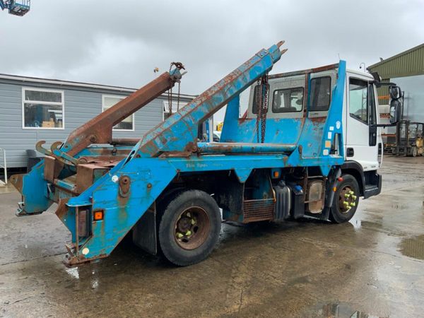 Iveco Eurocargo 7.5 TON CHAIN LIFT SKIP TRUCK..... 377222338
