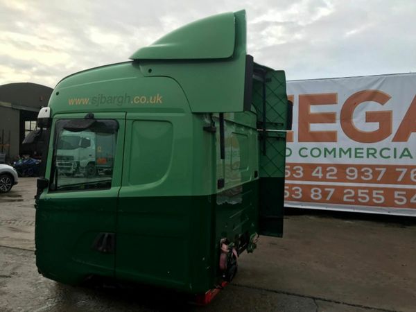 Scania R-Series Cr19. HIGHLINE SLEEPER CAB. 377222402