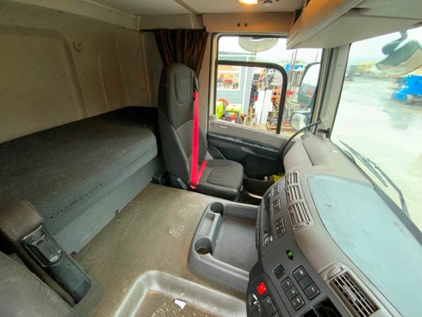 DAF CF 28ft  CURTAINSIDE.  260hp EURO6 AUTOMATIC. 377222655