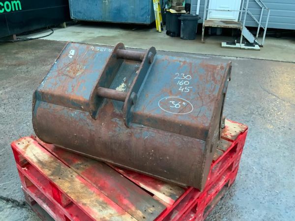 36" DIGGING BUCKET.........45mm  PINS....1354. 377222685