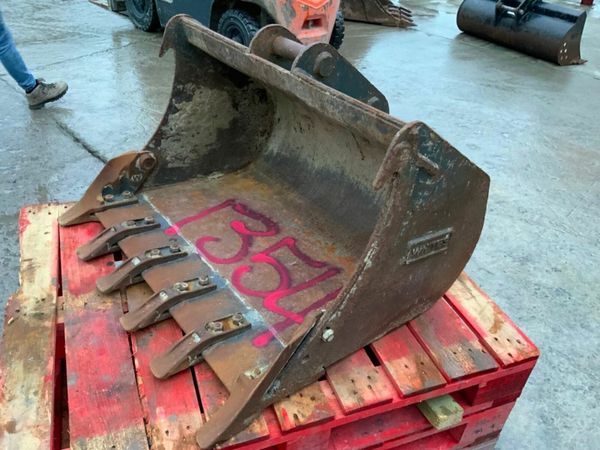 36" DIGGING BUCKET.........45mm  PINS....1354. 377222691