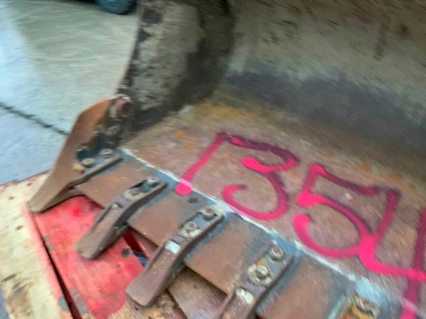 36" DIGGING BUCKET.........45mm  PINS....1354. 377222693