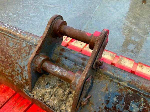 48" STRICKLAND BUCKET......35mm PINS........266f. 377222764