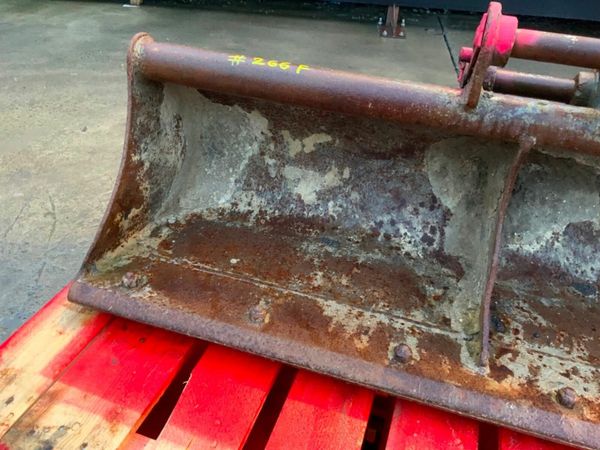 48" STRICKLAND BUCKET......35mm PINS........266f. 377222773