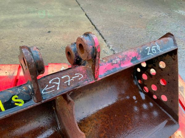 JCB MICRO DIGGER GRADING BUCKET...25mm...241. 377222795