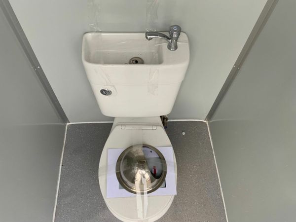 SINGLE OCCUPANCY PORABLE TOILET POD.....1138. 377222865
