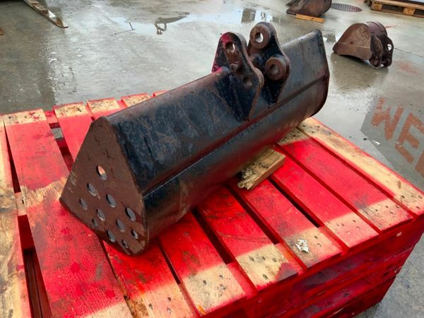 JCB MICRO DIGGER GRADING BUCKET...25mm...241. 377222802