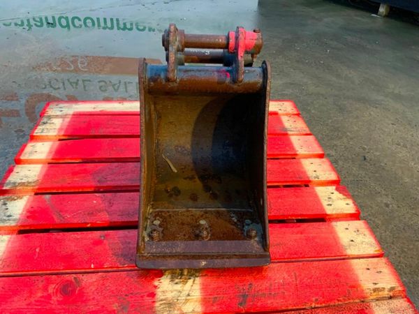 12" STRICKLAND BUCKET.....30mm PINS.........242. 377222825