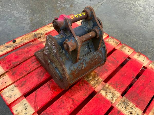 12" STRICKLAND BUCKET....30mm PINS......254f. 377222977