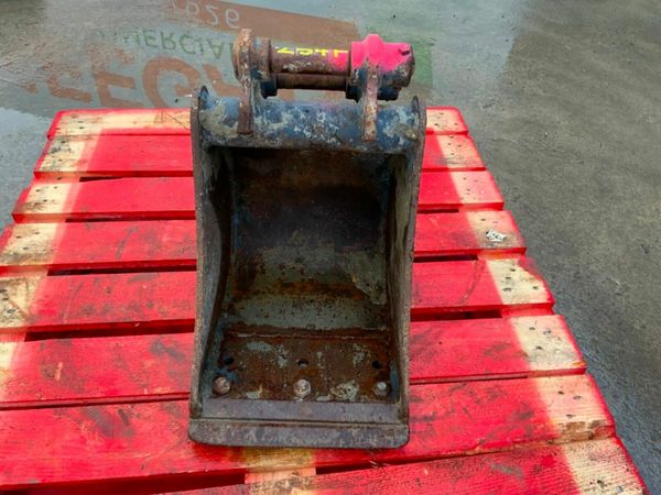 12" STRICKLAND BUCKET....30mm PINS......254f. 377222980