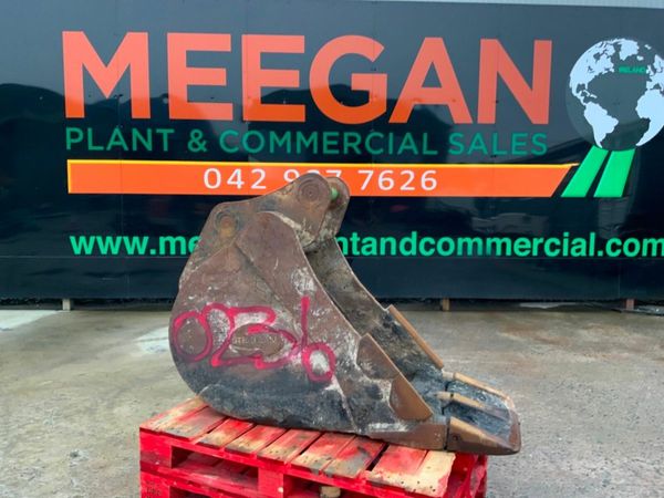 24" STRICKLAND BUCKET.......65mm PINS......0236. 377222909