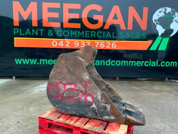 24" STRICKLAND BUCKET.......65mm PINS......0236. 377222919