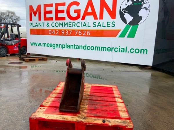9"  MINI DIGGER BUCKET.........35mm PINS......128f 377222925