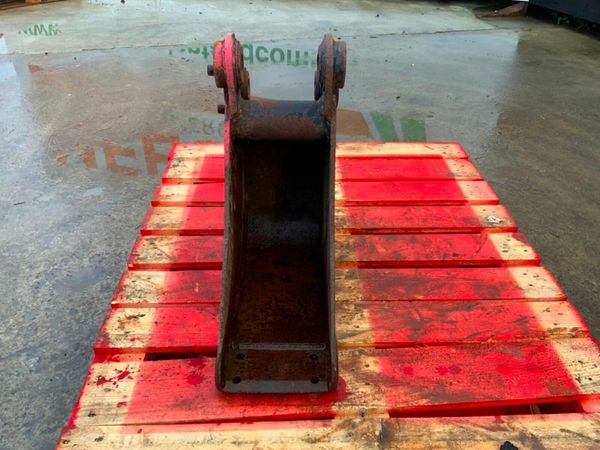 9"  MINI DIGGER BUCKET.........35mm PINS......128f 377222932