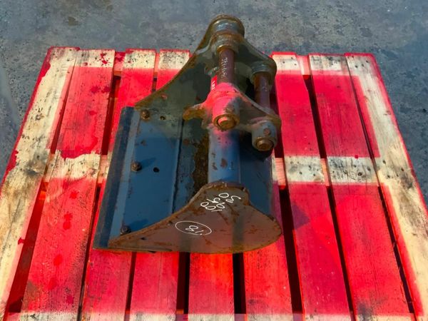 18" STRICKLAND BUCKET.....30mm PINS......253f. 377223042