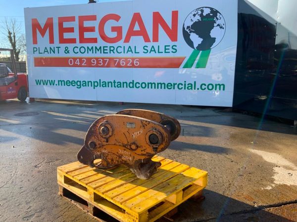 DOUBLE LOCKING QUICK HITCH......90mm PINS. 377223009