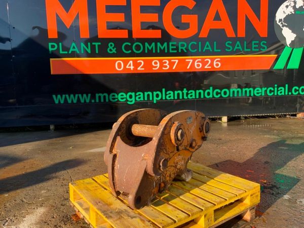 DOUBLE LOCKING QUICK HITCH......90mm PINS. 377223010