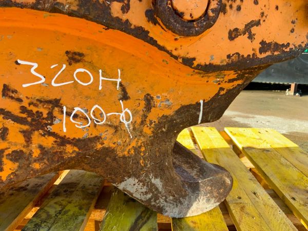 DOUBLE LOCKING QUICK HITCH......90mm PINS. 377223014