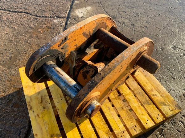 DOUBLE LOCKING QUICK HITCH......90mm PINS. 377223016