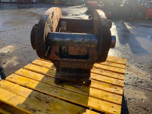 DOUBLE LOCKING QUICK HITCH......90mm PINS. 377223018