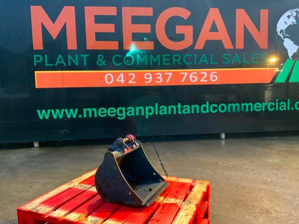 18" STRICKLAND BUCKET.....30mm PINS......253f. 377223026